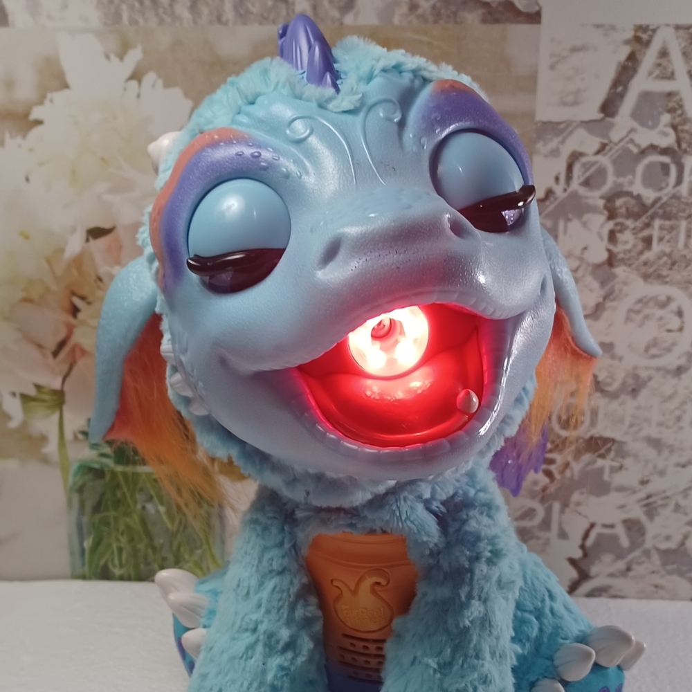 Fur Real Friends Light Sound Torch My Blazin' Baby Dragon Dinosaur Animated Pet